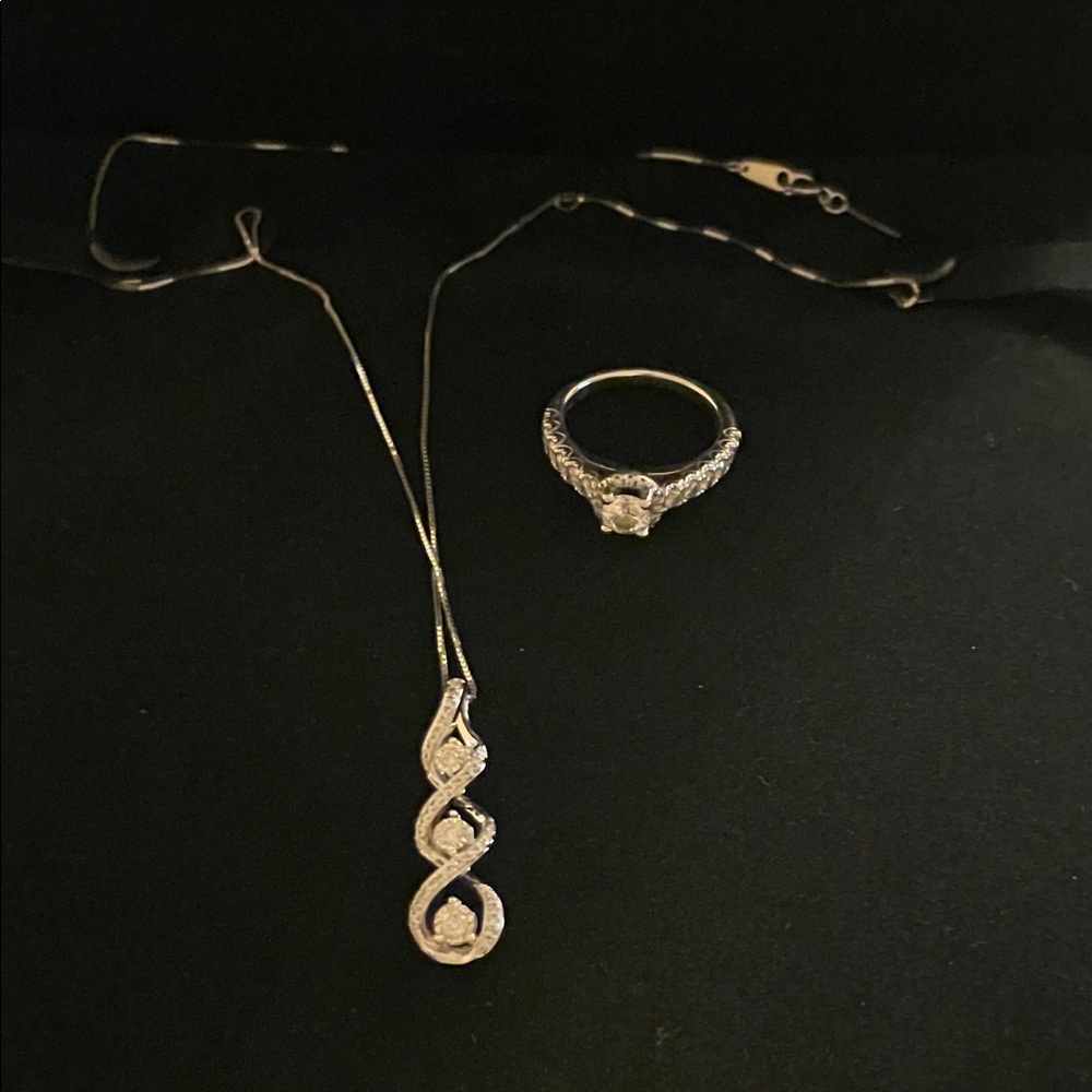 Kay Jewelers Silver Twisted Necklace and Ring Set
